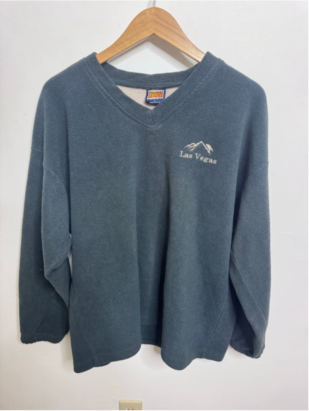 Women's Tipsy Las Vegas Fleece Sweatshirt Size L
